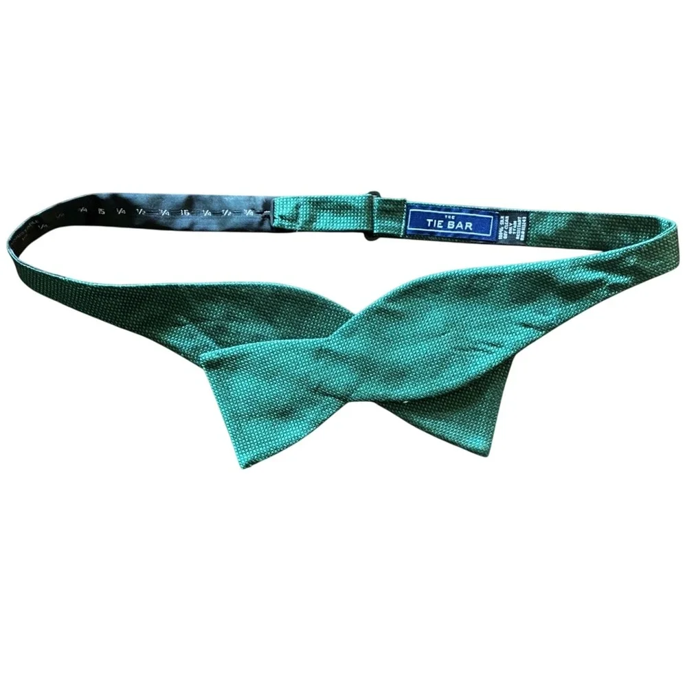 THE TIE BAR Emerald Green Textured 100% Silk‎ Bow Tie Adjustable Holiday Formal - Picture 2 of 7